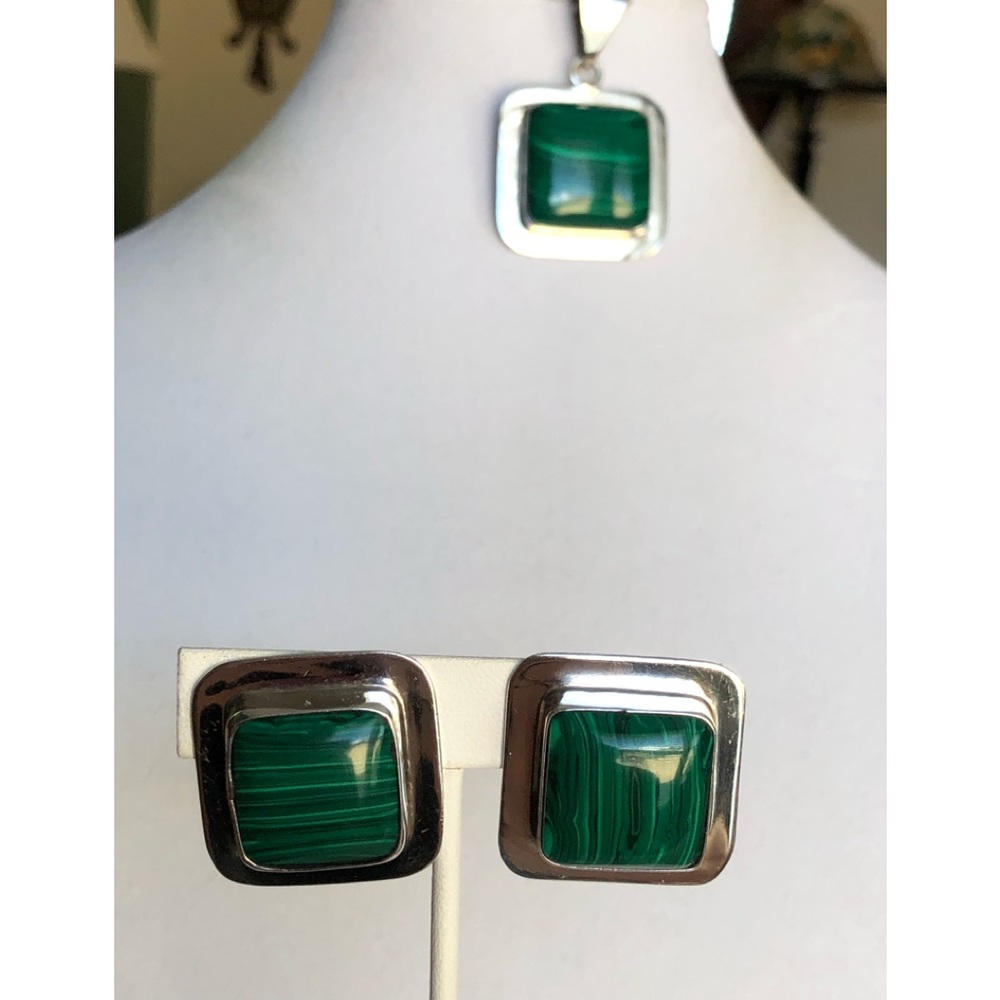 2-Piece Set Malachite Gemstones in Sterling Earrings & Pendant